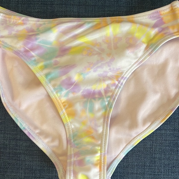 Volcom Girls Bikini bottom - Picture 2 of 6